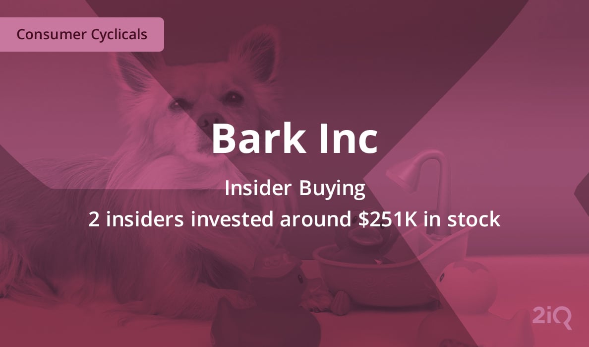 The image's background depicts a Chihuahua dog with rubber ducks, with the blog introduction mentioning the 2 insiders' $30K investment on top.