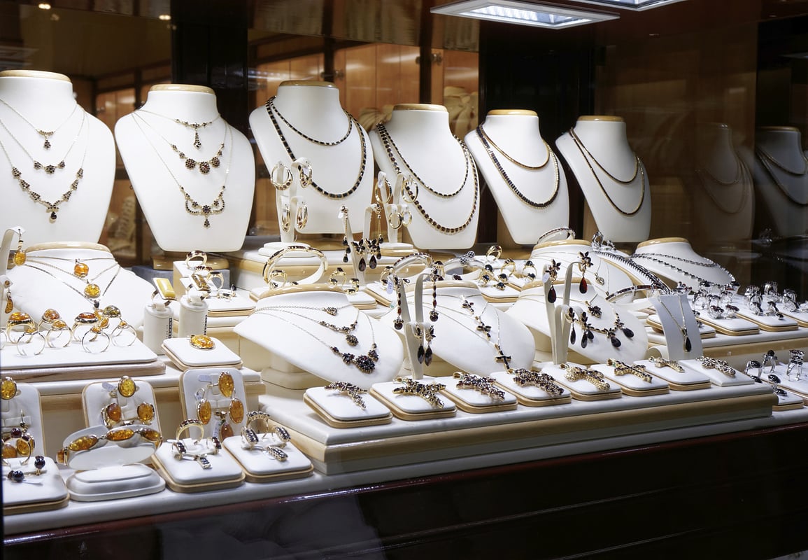 Insider Buying Report: Signet Jewelers Ltd (SIG:US)